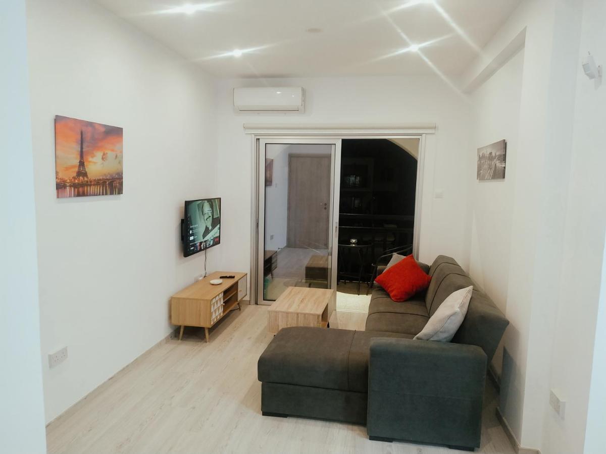 Charming Holiday Retreat Kato Paphos Apt 400M To The Beach Daire Dış mekan fotoğraf